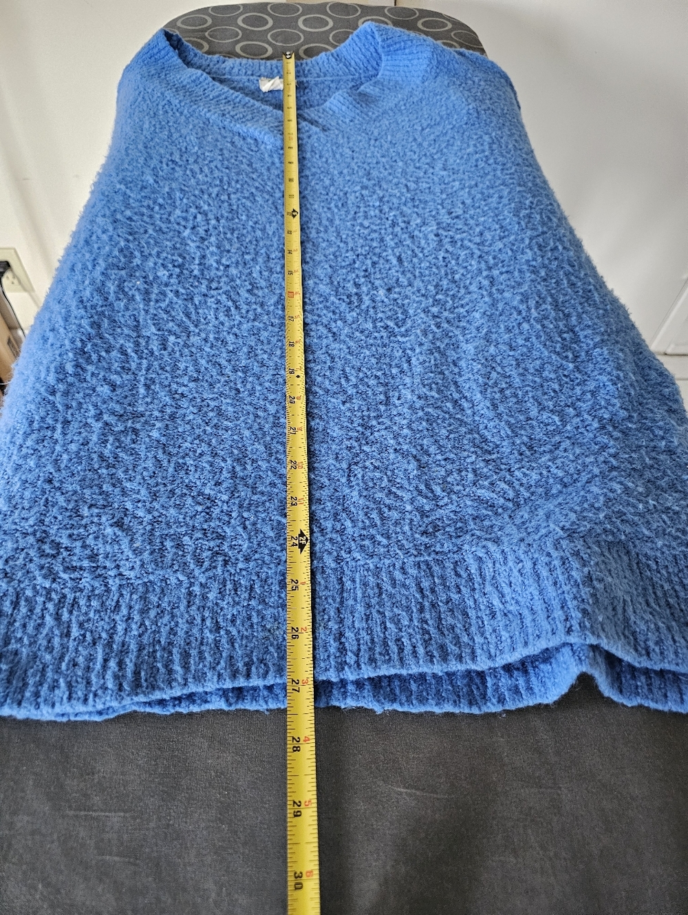 ANTHROPOLOGIE Green Dot Oversized V-Neck Sweater in Bright Blue - Picture 10 of 10